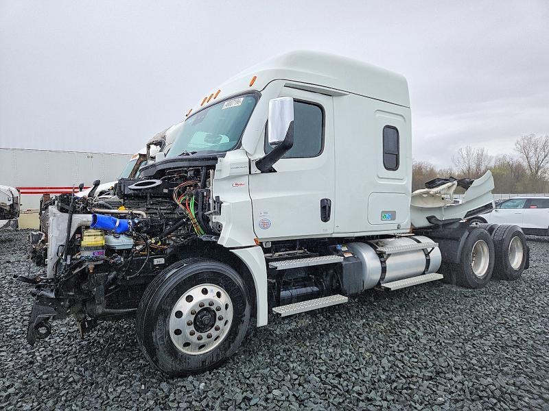 2024 Freightliner Cascadia 126 Semi Truck