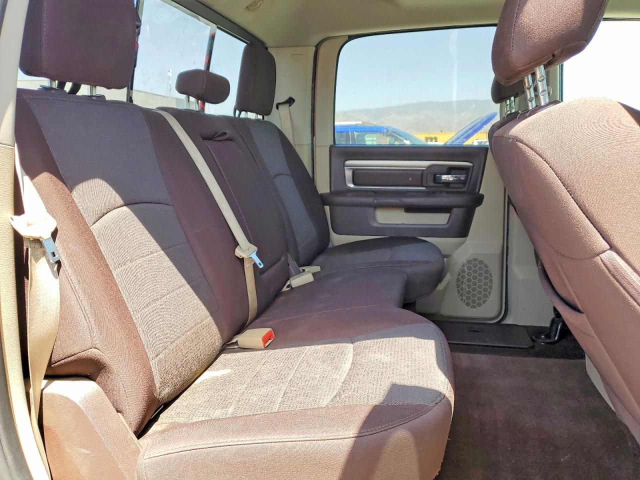 2015 Dodge RAM 1500 SLT