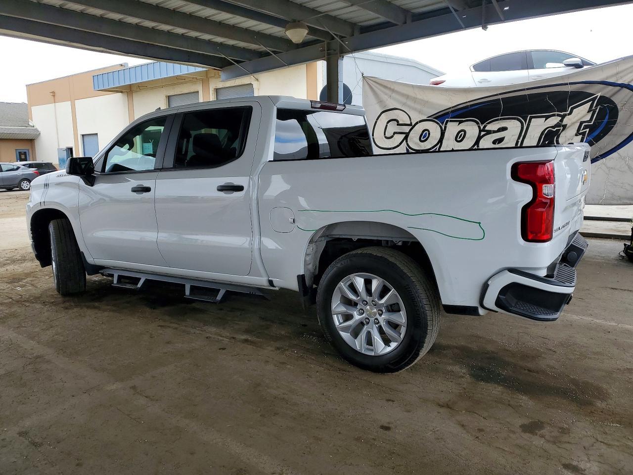 2021 Chevrolet Silverado C1500 Custom