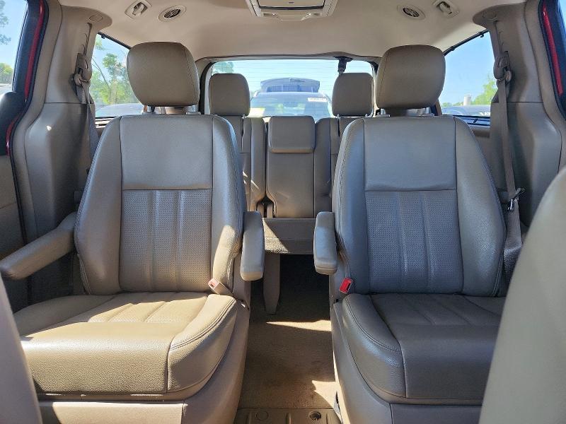 2015 Chrysler Town & Country Touring l
