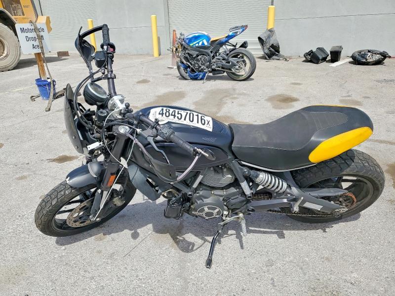 2016 Ducati Scrambler 800