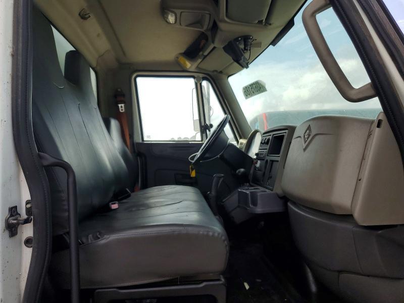 2011 International 4300 BOX Truck