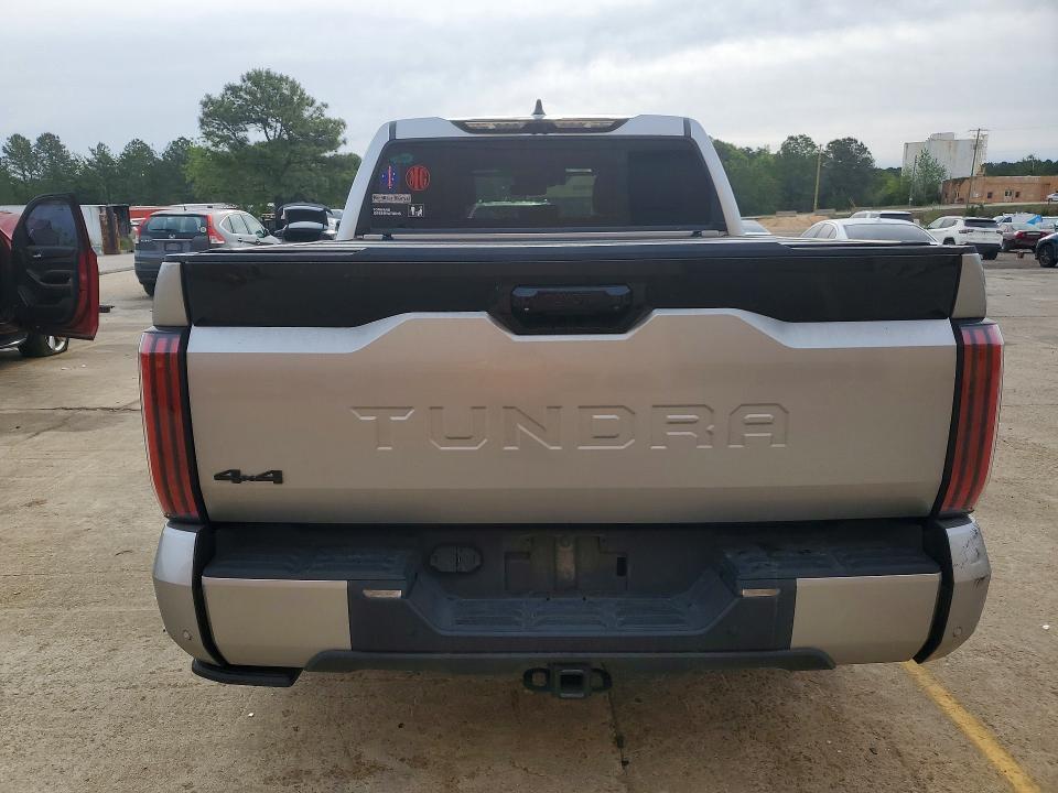 2023 Toyota Tundra Platinum HV