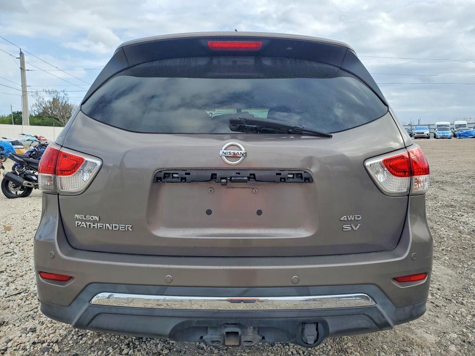 2013 Nissan Pathfinder s