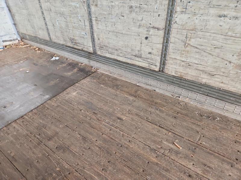 2002 Wabash Sh dry van Trailer