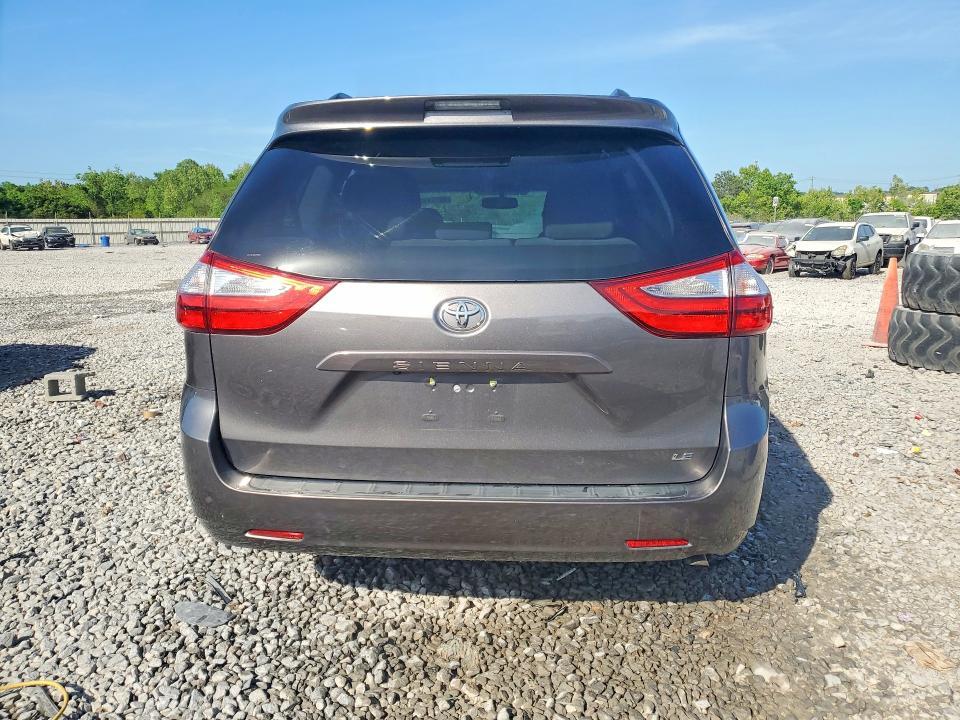 2016 Toyota Sienna le