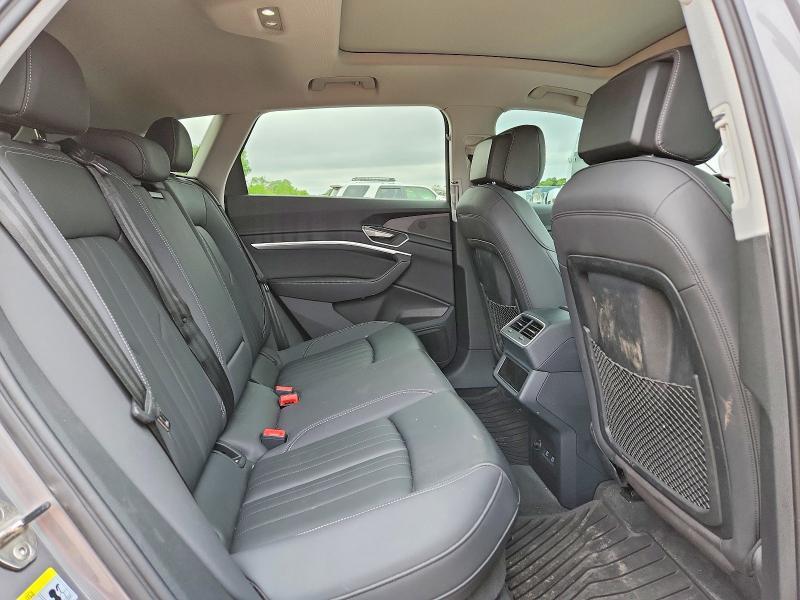 2021 Audi E-tron Premium