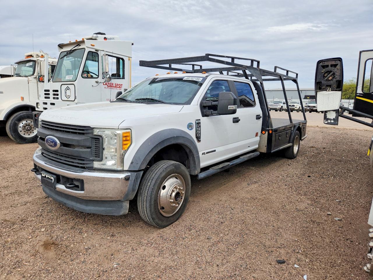 2017 Ford F550 Super Duty Flatbed Truck