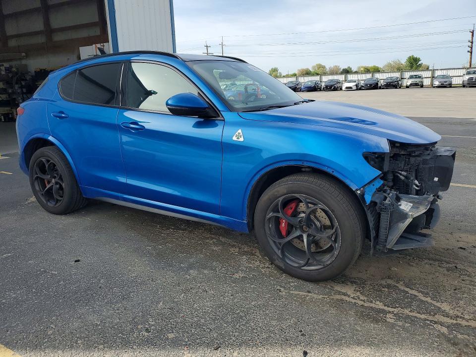 2019 Alfa Romeo Stelvio Quadrifoglio
