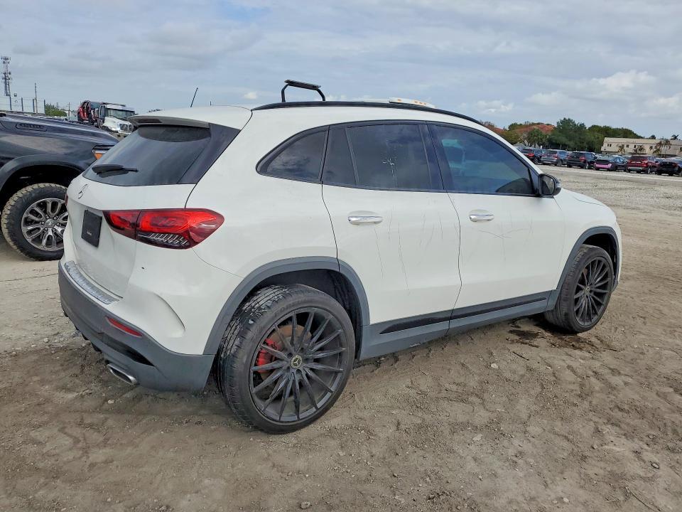2021 Mercedes-Benz Gla 250
