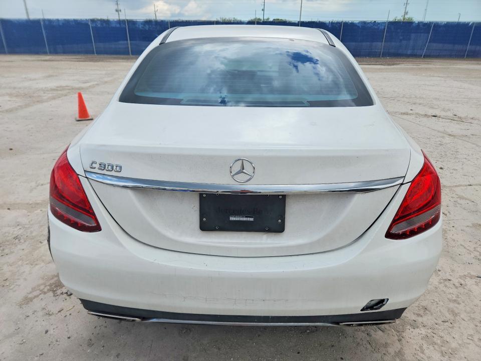 2015 Mercedes-Benz C300