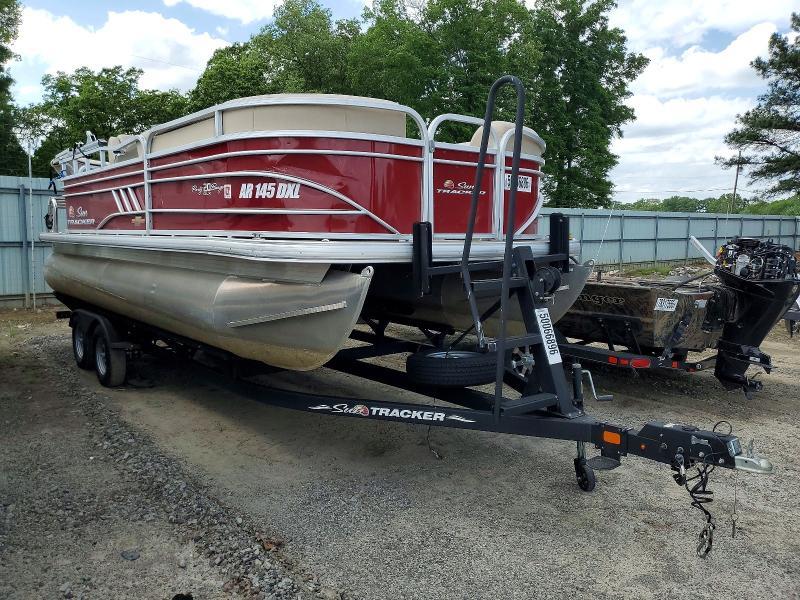 2023 Sun Tracker Party Barge 20 DLX-Boat