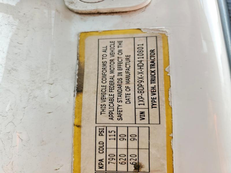 2017 Peterbilt 579 Semi Truck