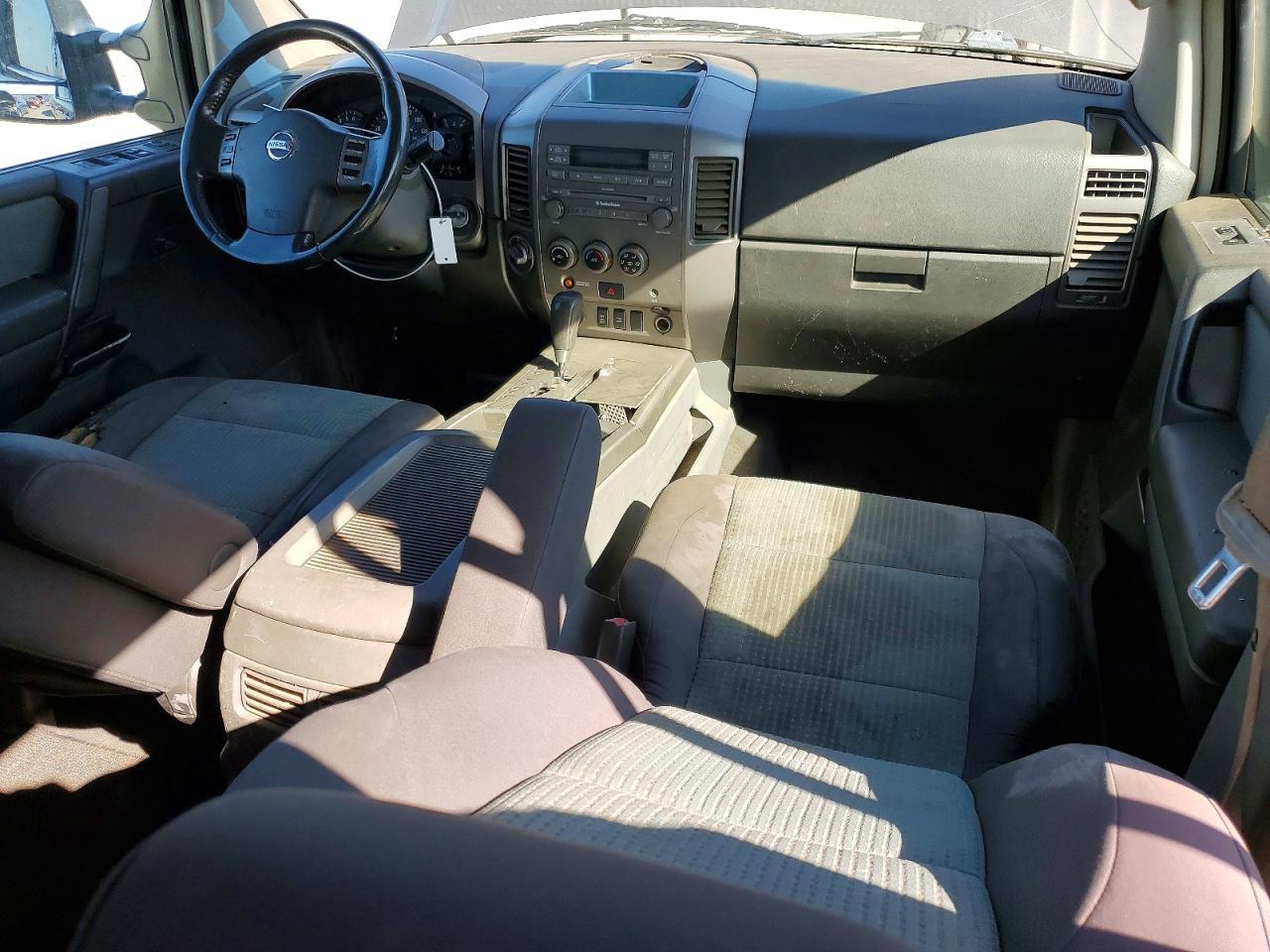 2005 Nissan Titan XE