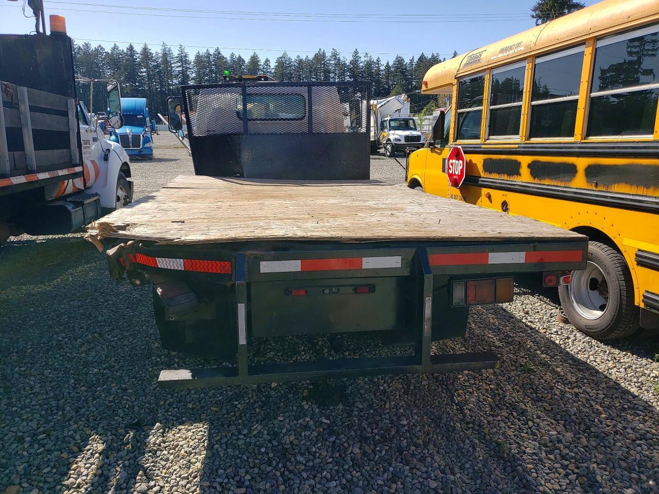 2006 Isuzu NPR
