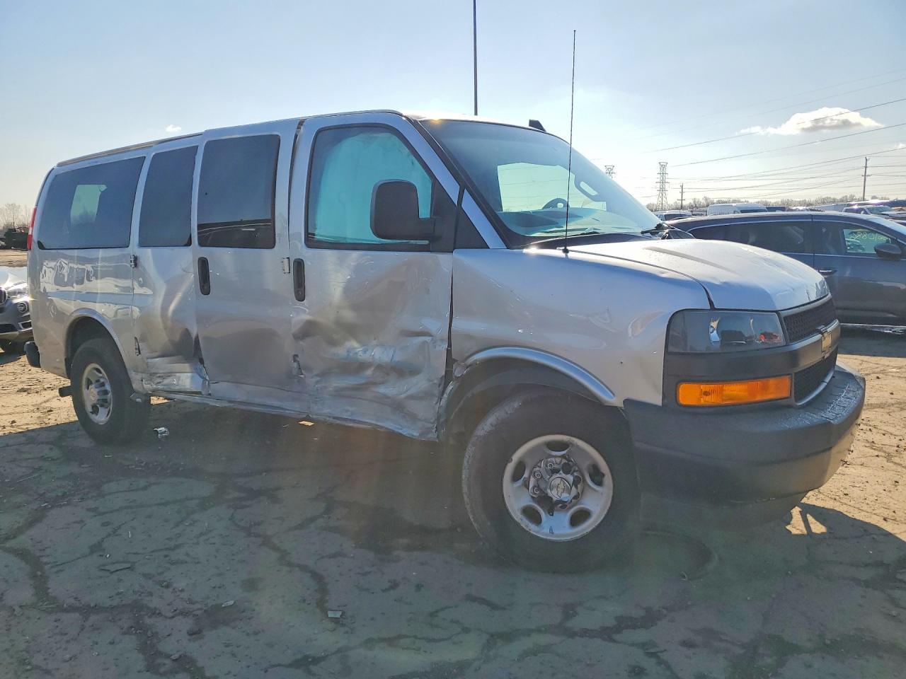 2020 Chevrolet Express G2500 LS