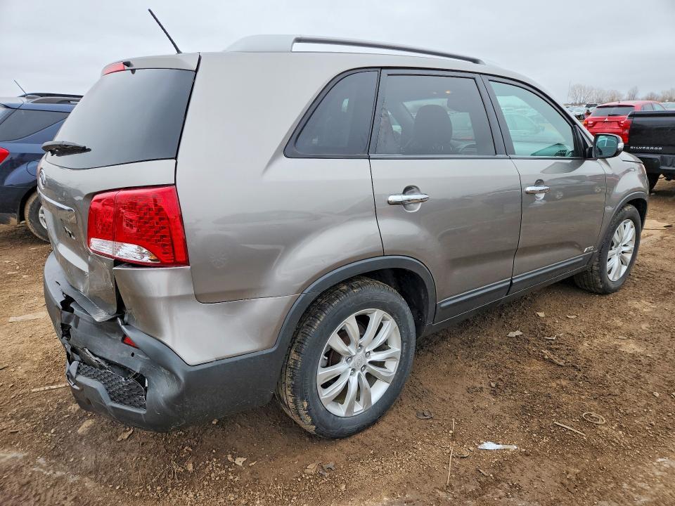 2011 KIA Sorento lx