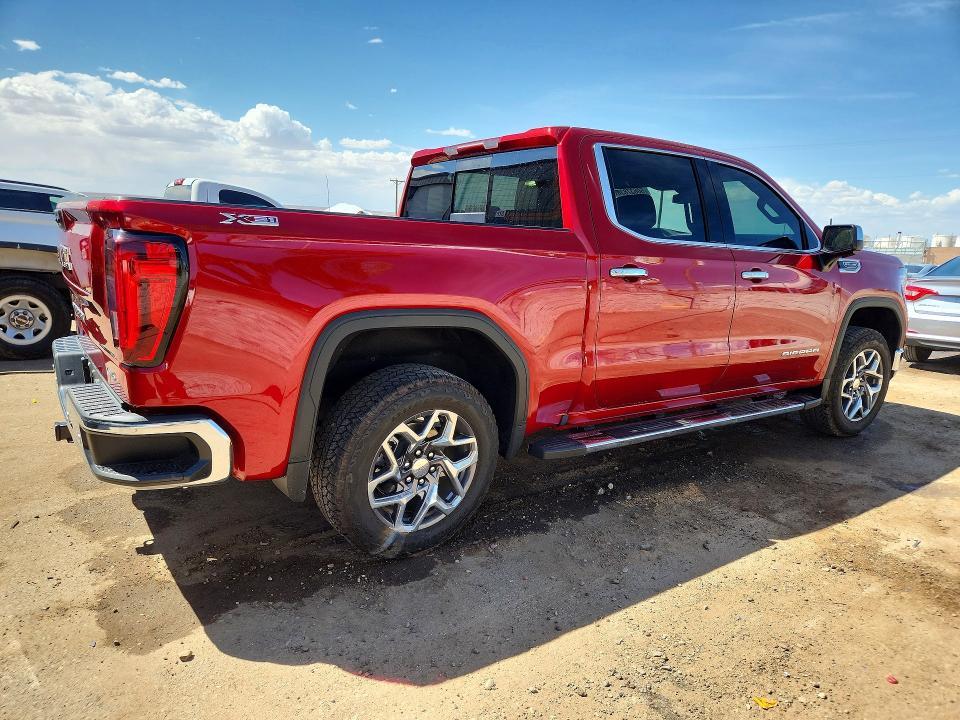 2025 GMC Sierra K1500 SLT
