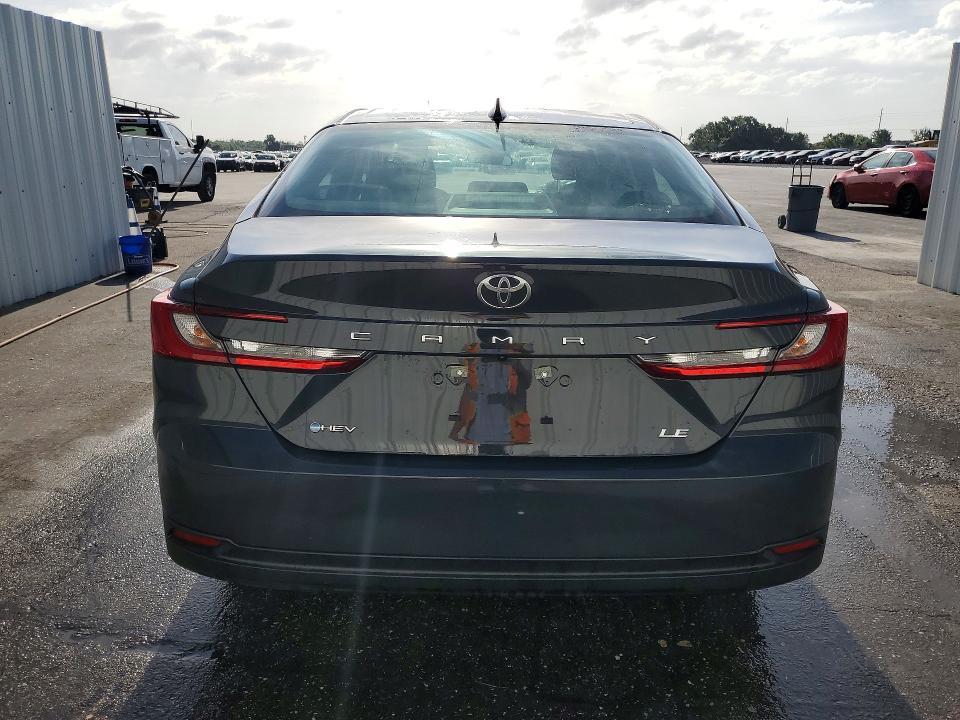 2026 Toyota Camry le