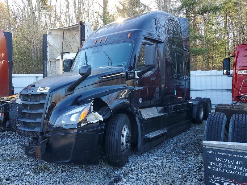 2023 Freightliner Cascadia 126 Semi Truck