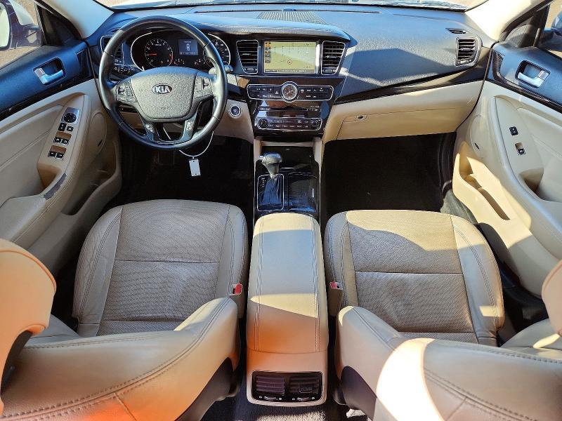 2016 KIA Cadenza Base