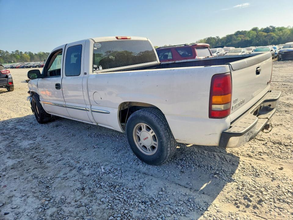 2002 GMC New Sierra C1500