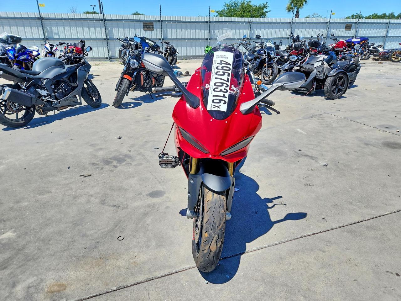 2026 Ducati Panigale V2
