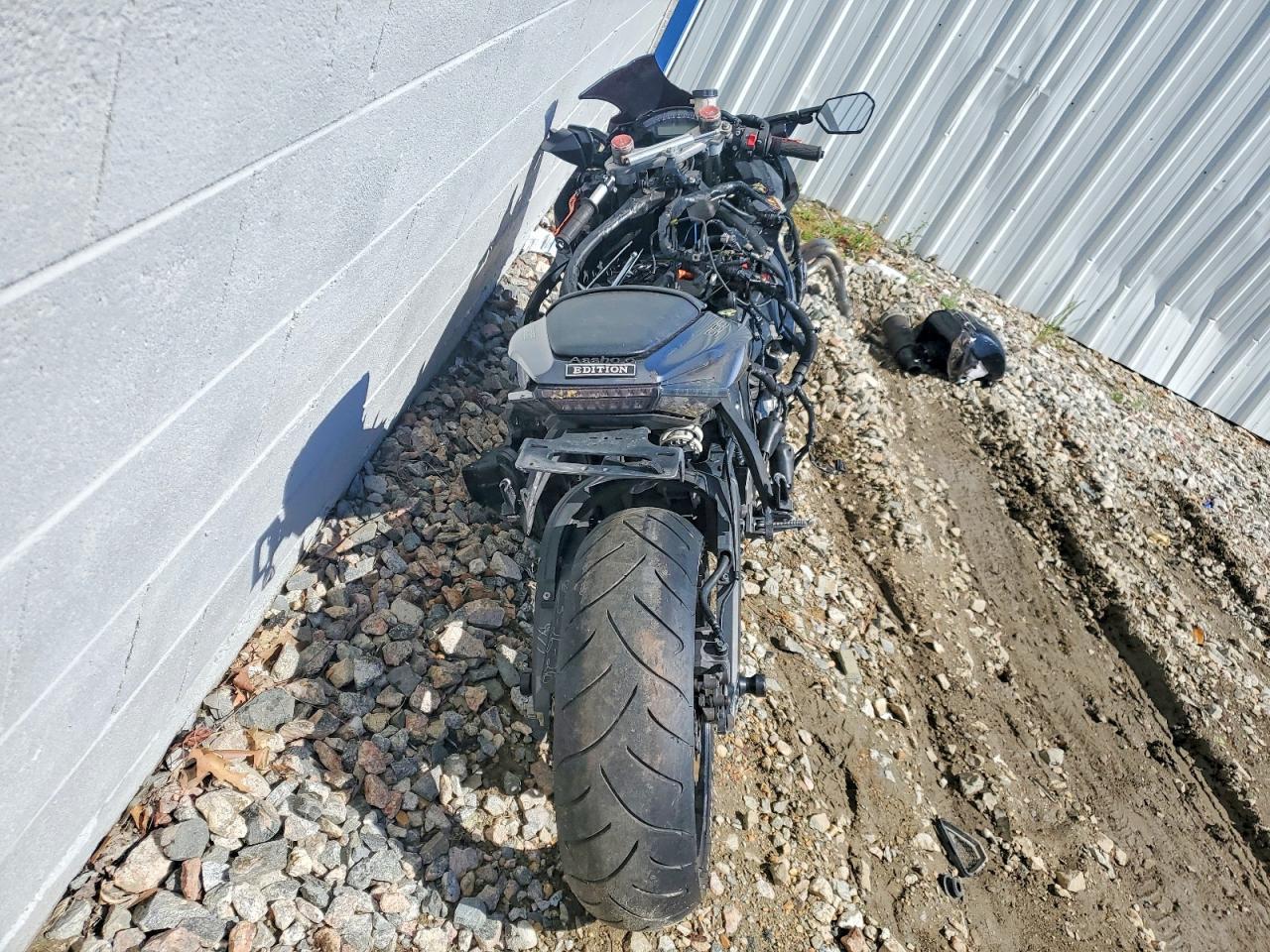 2012 Kawasaki ZX1000 J