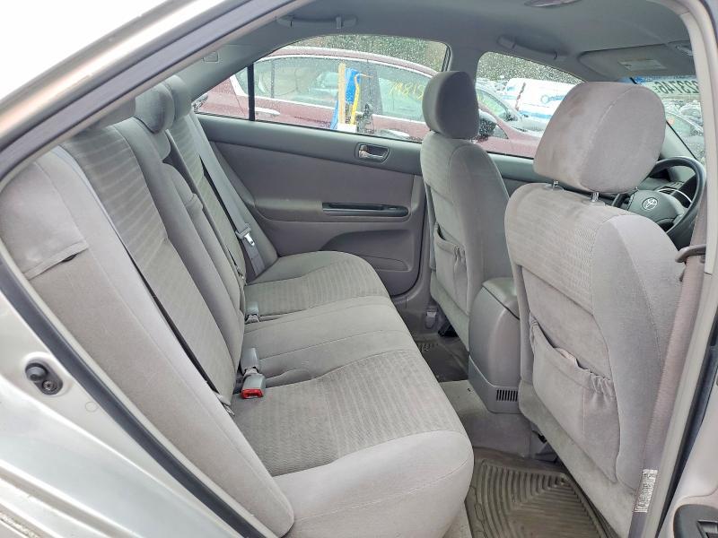 2006 Toyota Camry le