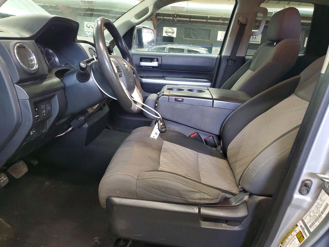 2014 Toyota Tundra SR5