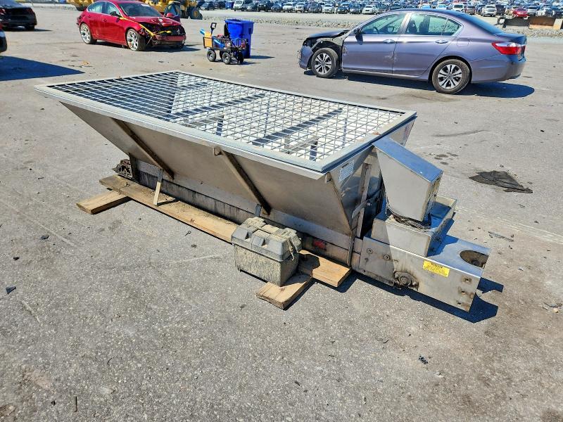 2000 Smithco Salt Spreader