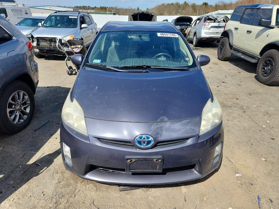 2010 Toyota Prius iii