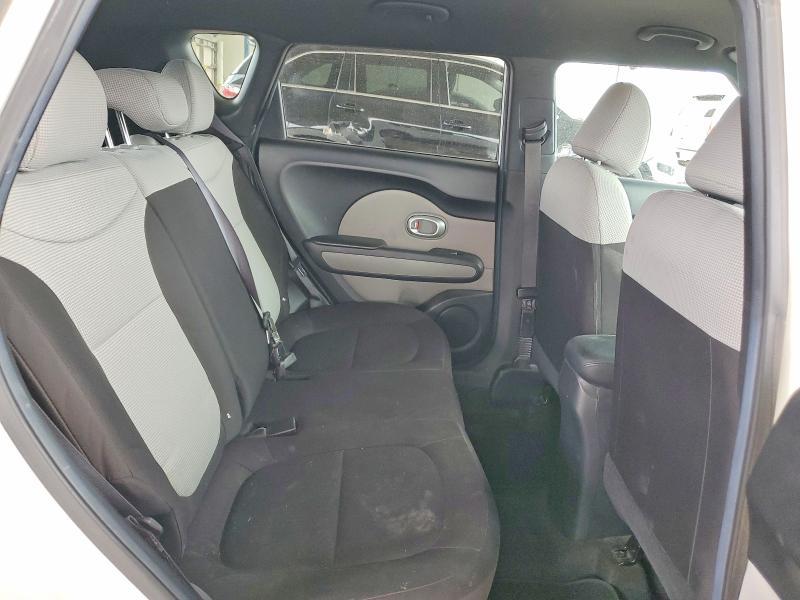 2017 KIA Soul Base