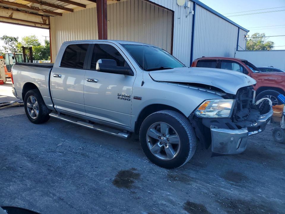 2016 Dodge RAM 1500 SLT
