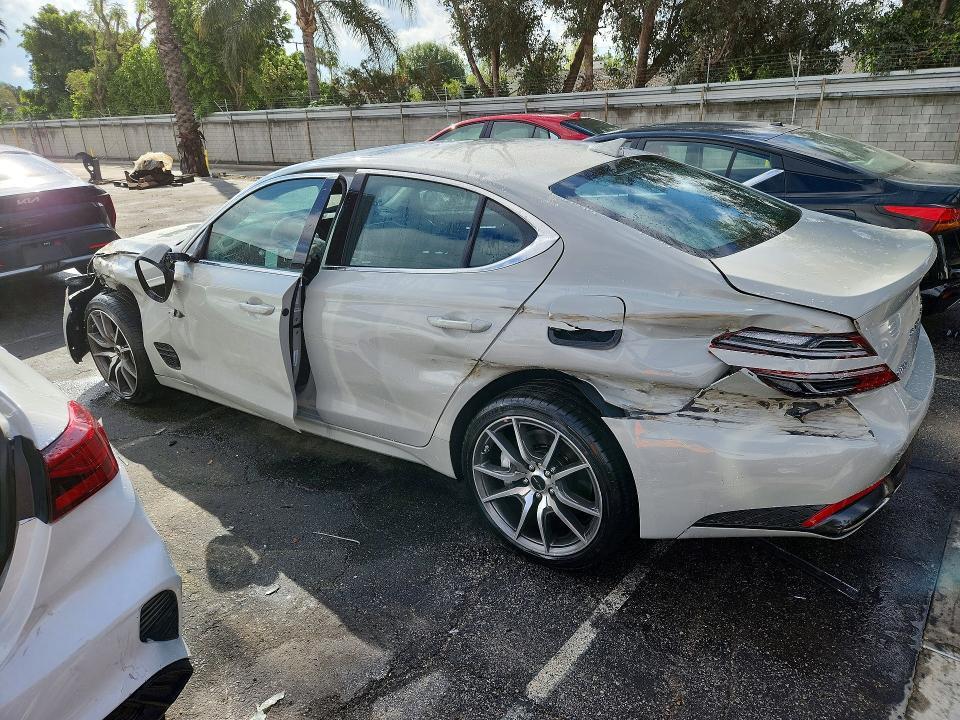 2026 Genesis G70 2.5t Standard