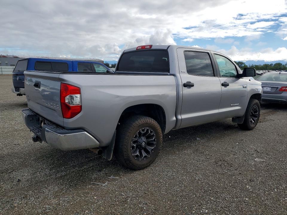 2015 Toyota Tundra SR5