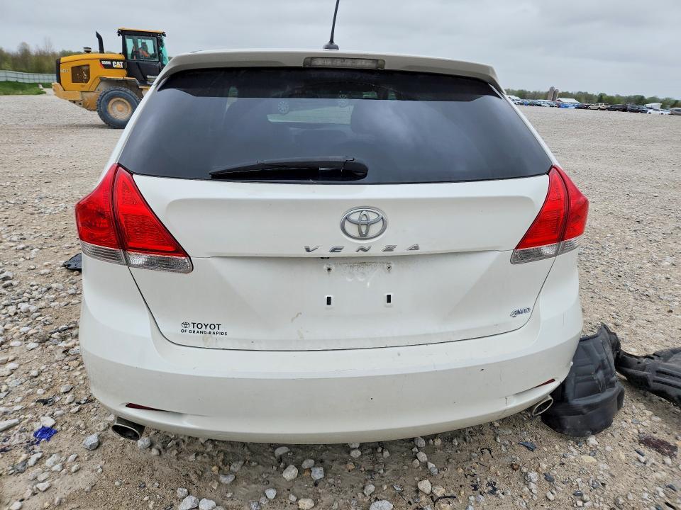 2010 Toyota Venza awd V6