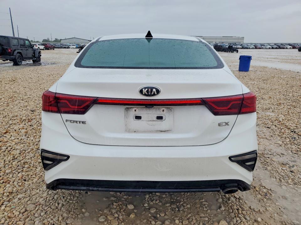 2021 KIA Forte ex