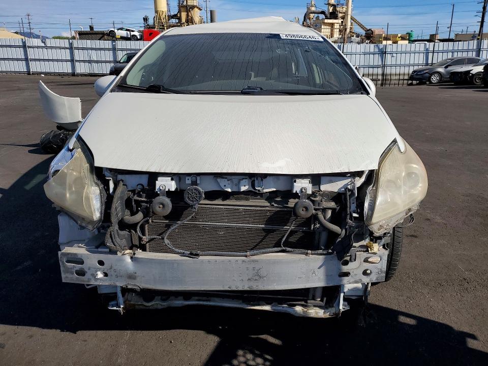 2014 Toyota Prius two