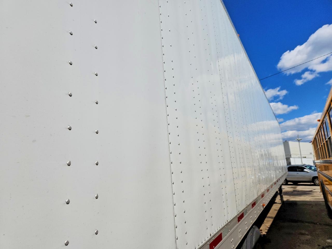 2021 Utility VS2DX DRY Van Trailer