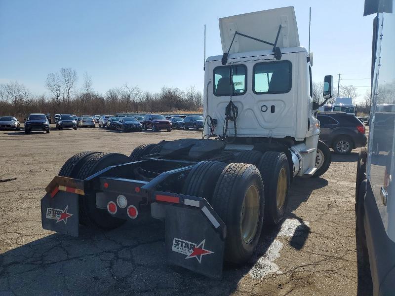 2020 Freightliner Cascadia 125 Semi Truck