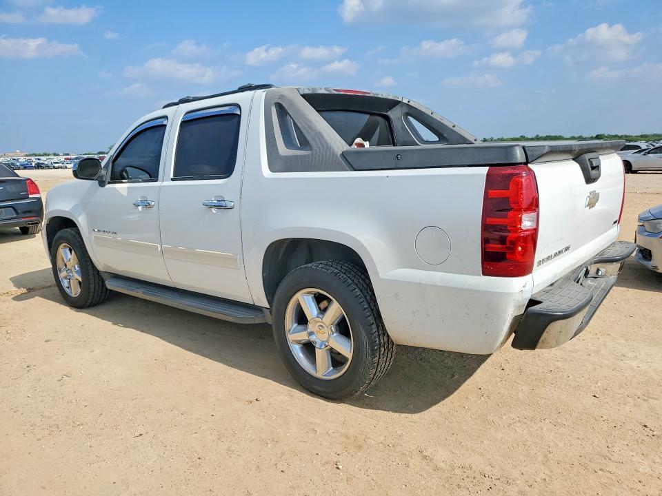2011 Chevrolet Avalanche LS