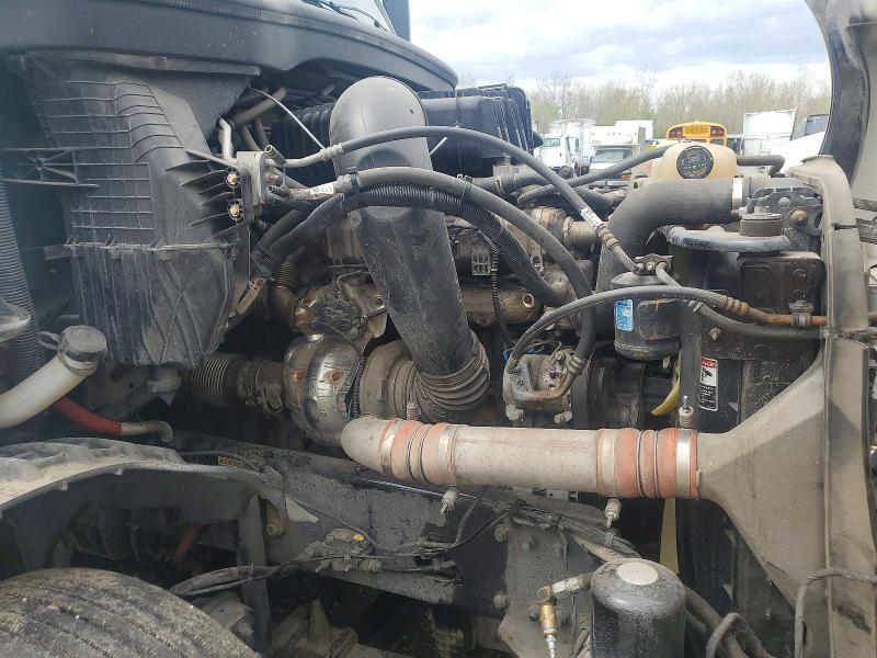 2022 Freigliner 2022 Freightliner Cascadia 126 Semi Truck