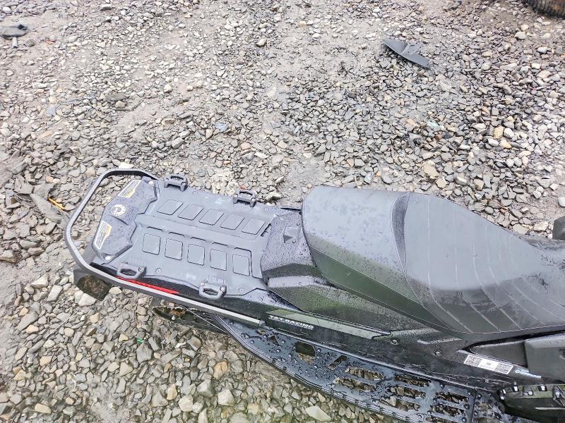 2021 Skidoo Snowmobile