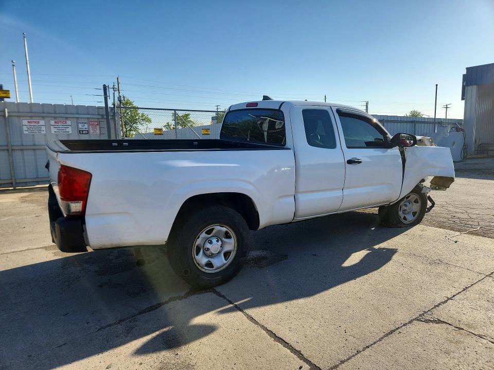 2016 Toyota Tacoma SR