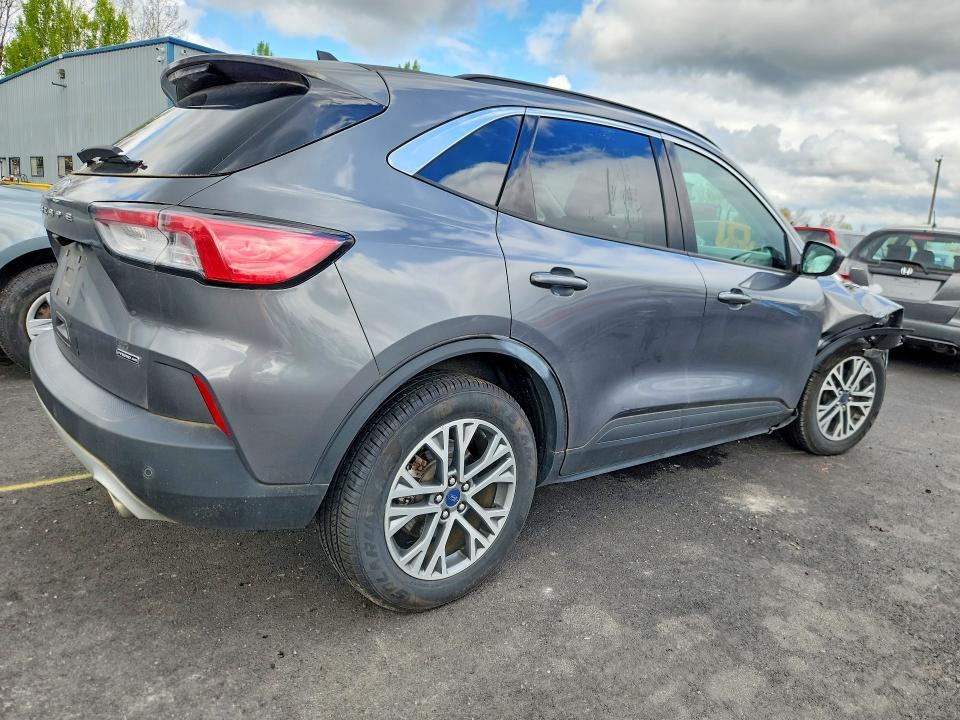 2021 Ford Escape sel