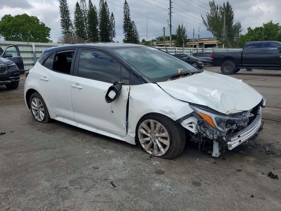2026 Toyota Corolla Hatchback se