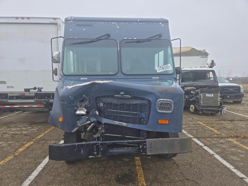 2020 Freightliner Mt45g Chassis Delivery Truck