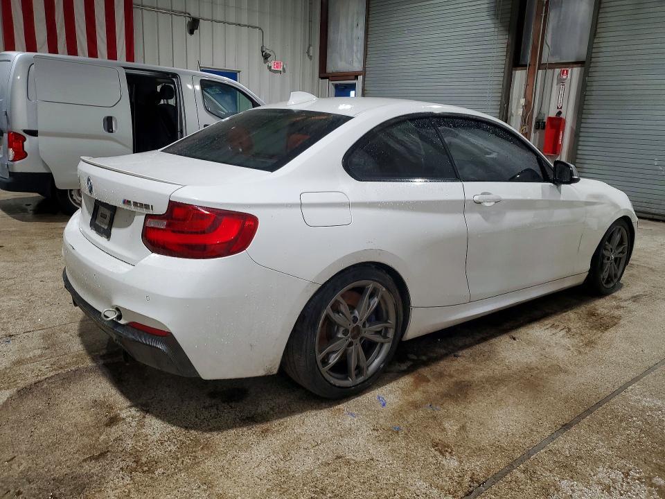 2016 BMW M235i