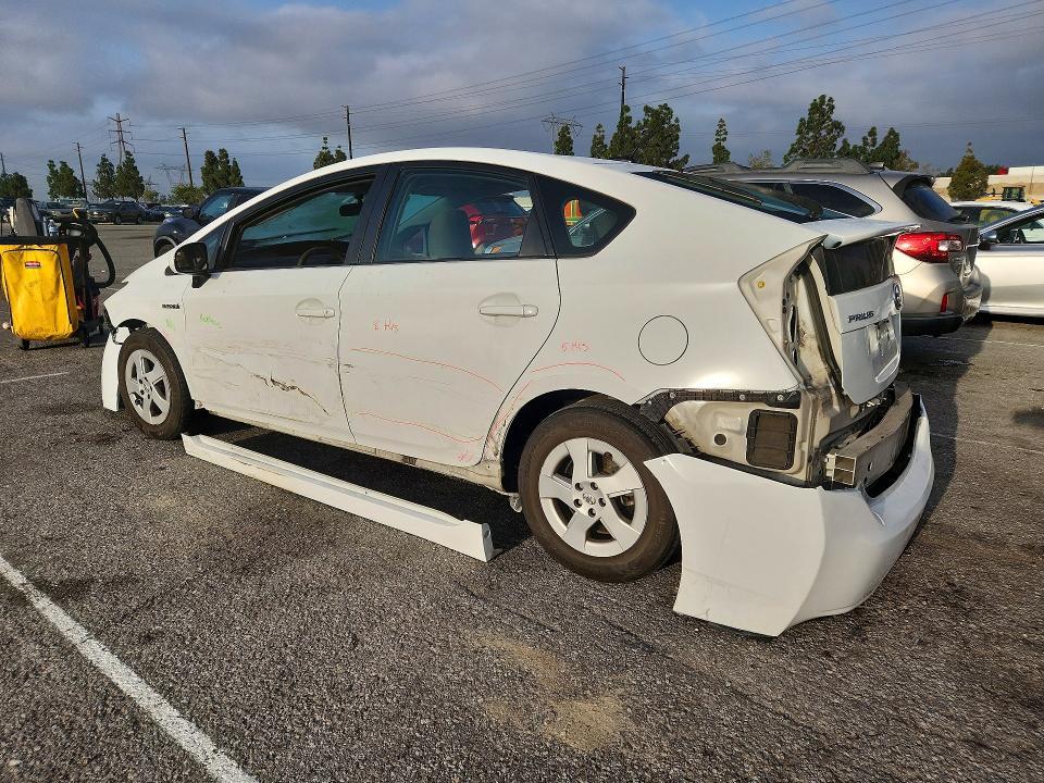 2010 Toyota Prius iii